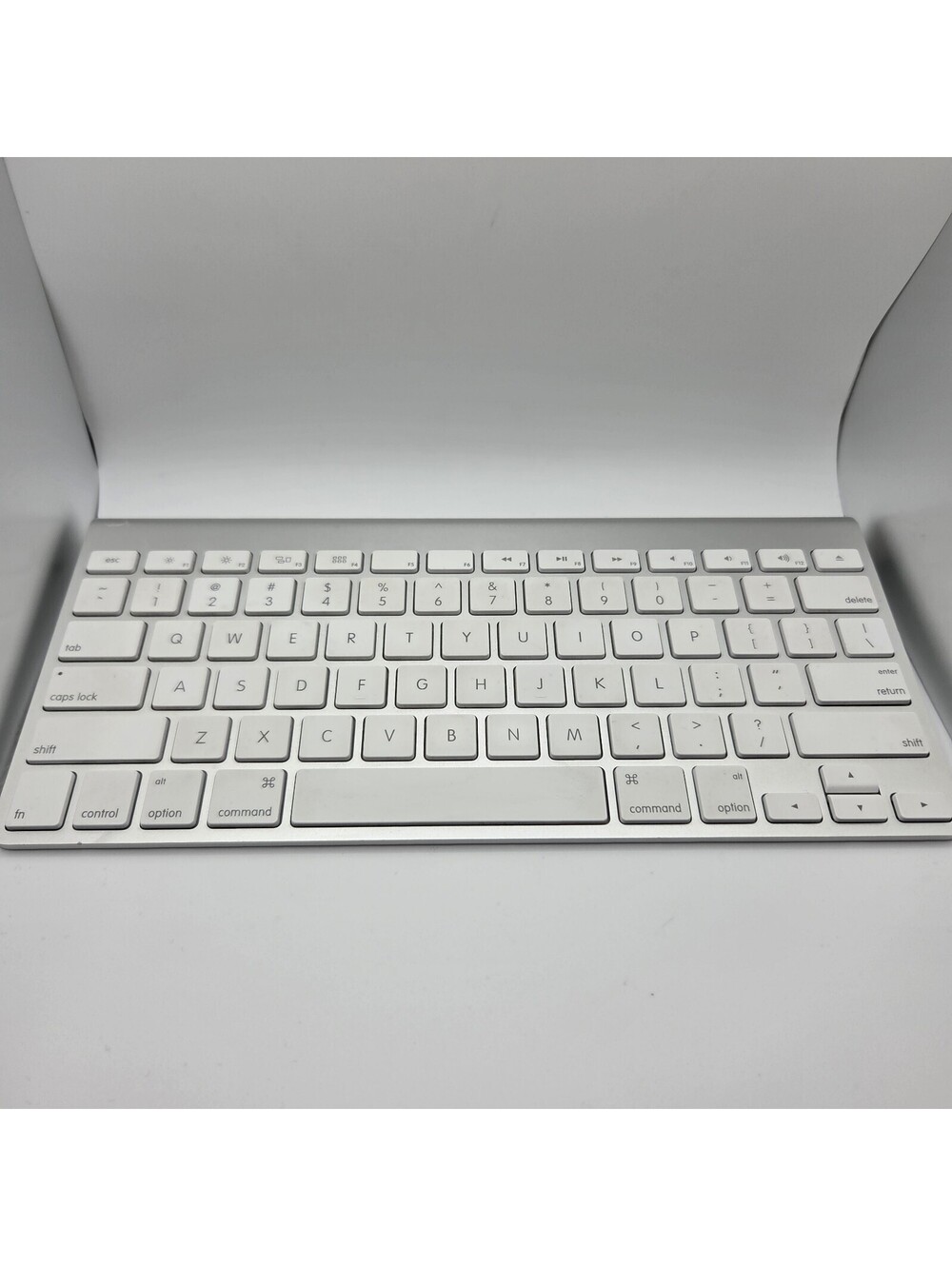Apple A1314 / 1296 Wireless Keyboard + Magic Mouse Combo Set - Tested